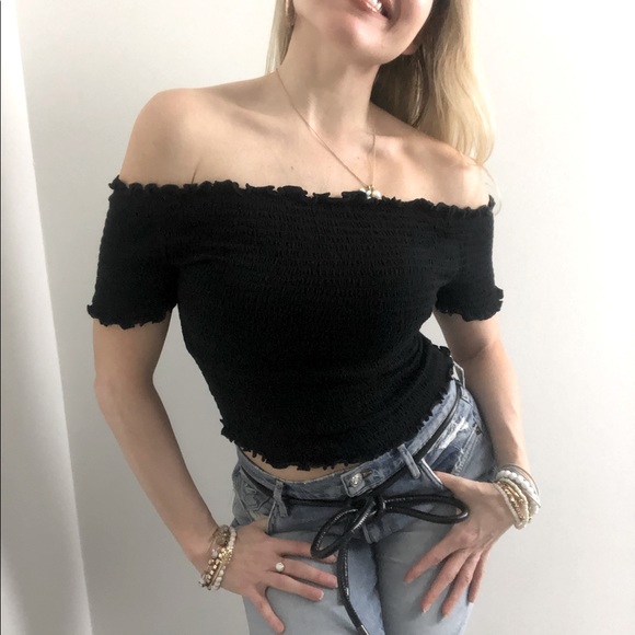 Bundle Black and White Off Shoulder Crop Tops - Picture 5 of 8